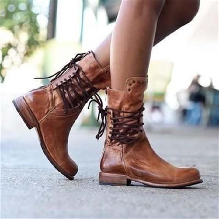 Camille - Bottines Mi-Mollet Cloutées Vintage